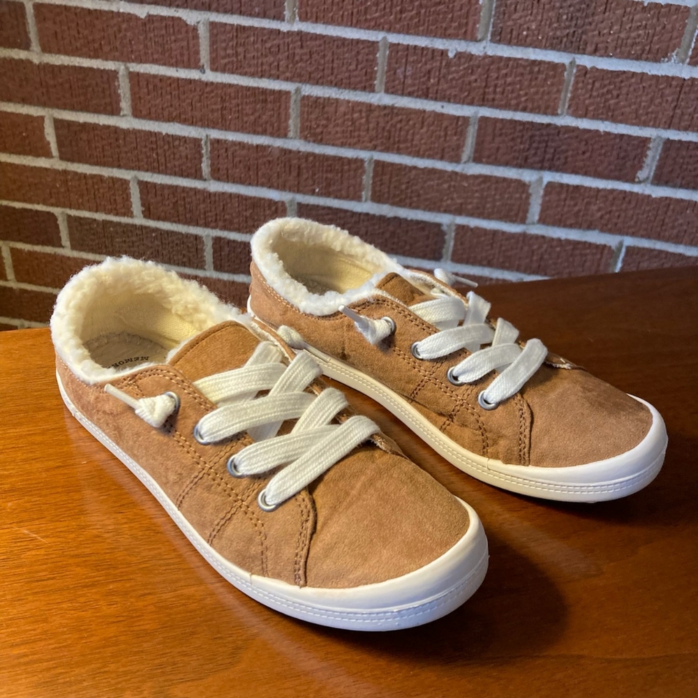 SO Slide-on Shoes